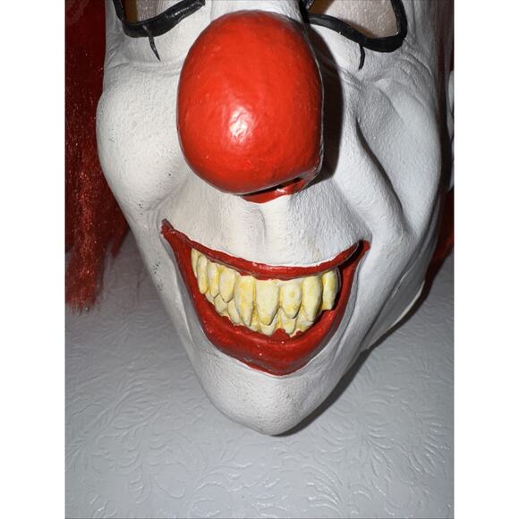 Warner Bros Clown Mask Latex Crazy Red Fringe Hair Red Nose Bald Head Used - Picture 5 of 11
